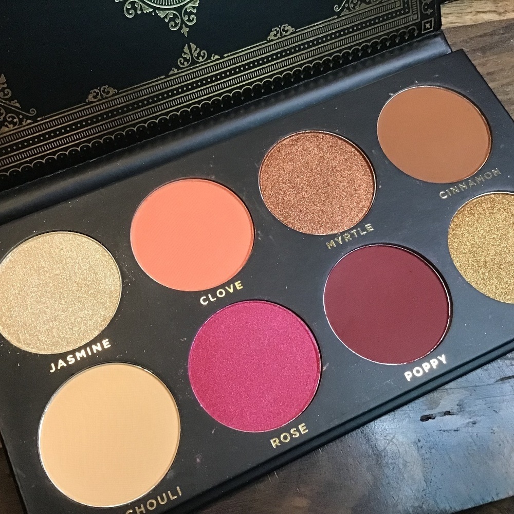 Ace beaute grandiose pallet, BNIB, eyeshadow pallet